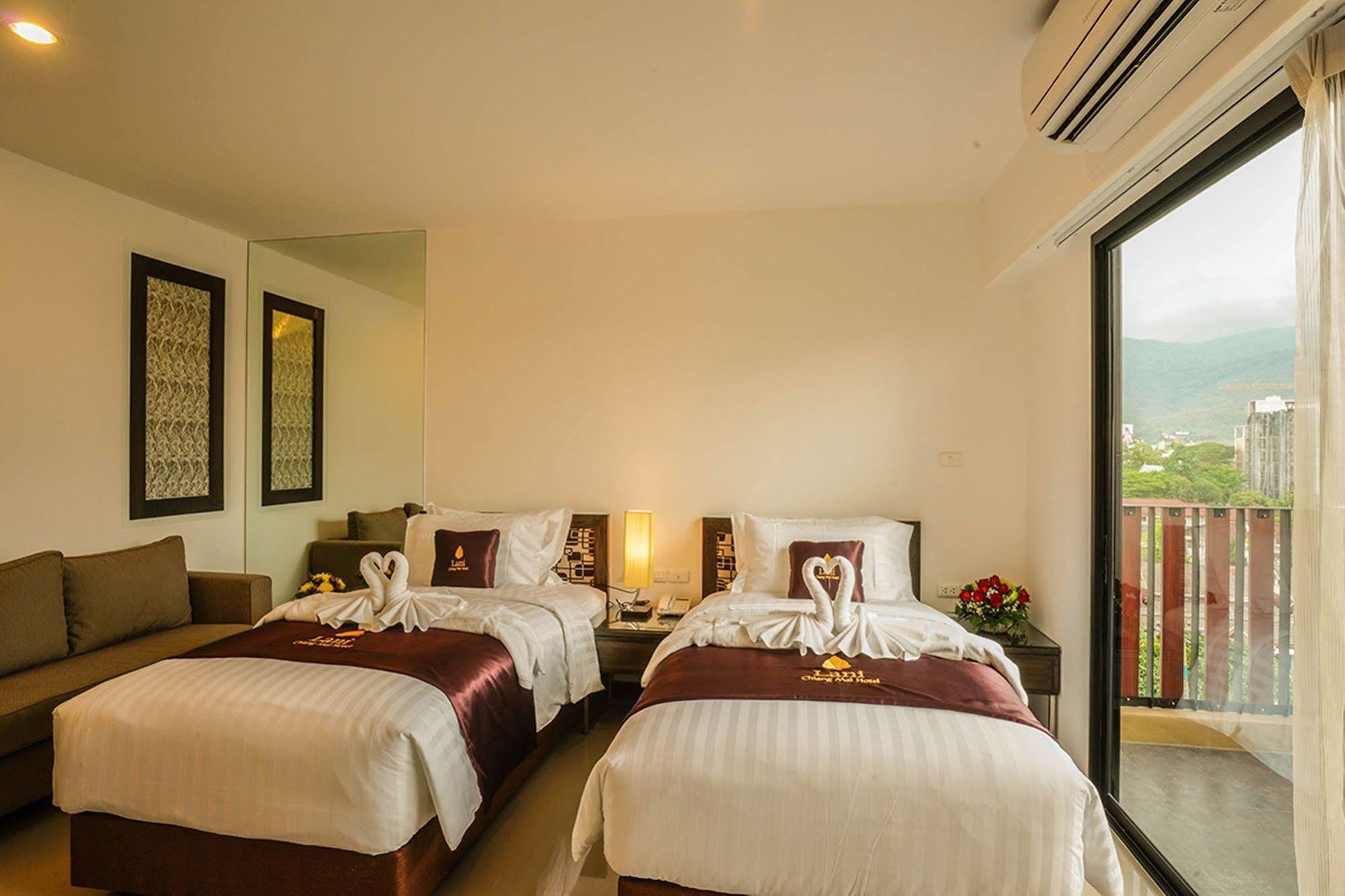 Lani Chiang Mai Hotel Bagian luar foto